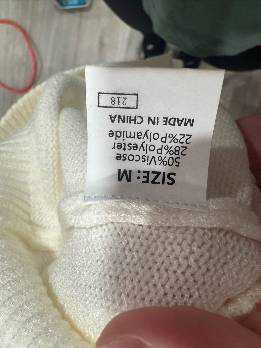 NWT Colorful Bow Knot Sweater - Picture 7 of 7